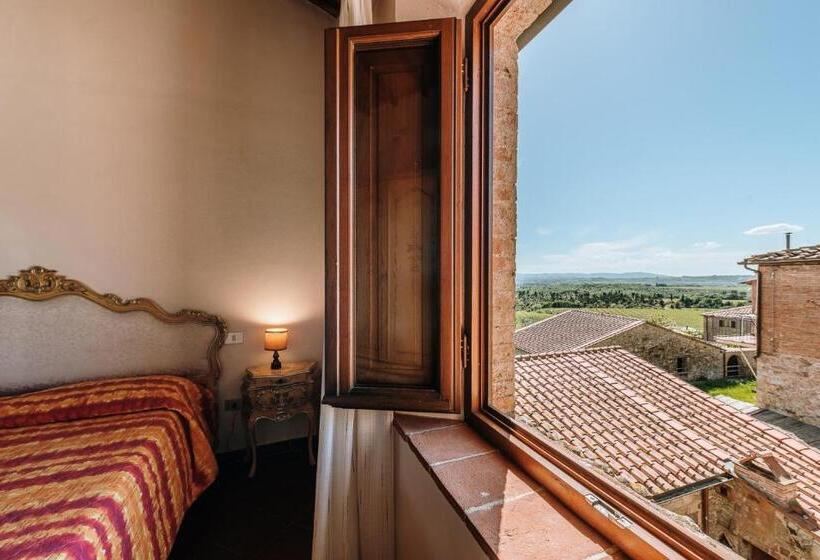 דירת חדר נוף לבריכה, Borgo Villa A Sesta