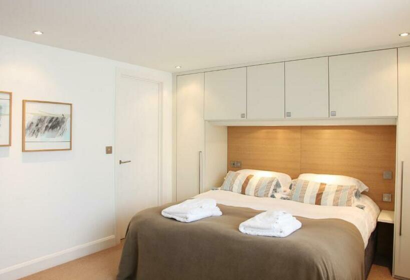 2间卧室的房子, The Valley