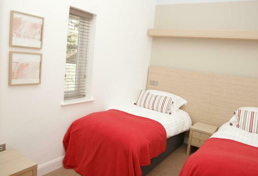 2间卧室的房子, The Valley