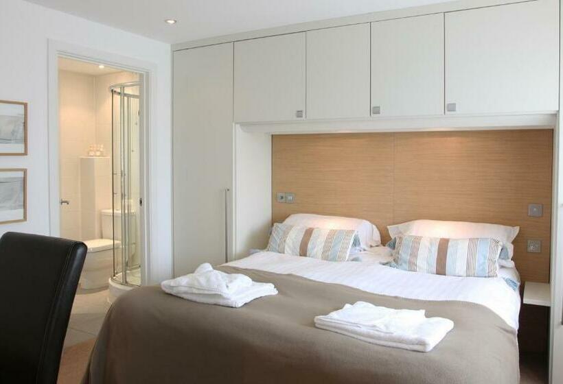 3间卧室的房子, The Valley