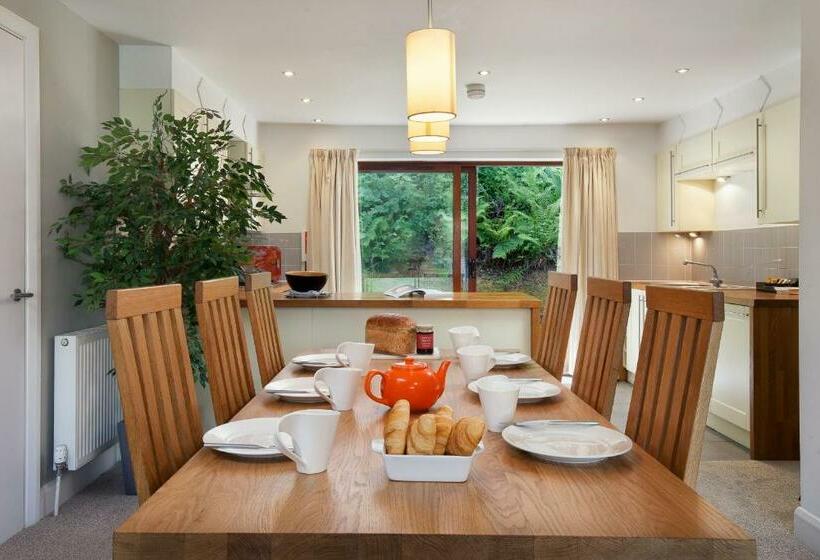 3间卧室的房子, The Valley