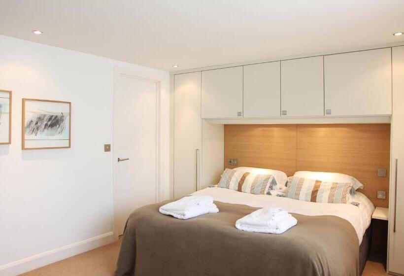 3间卧室的房子, The Valley