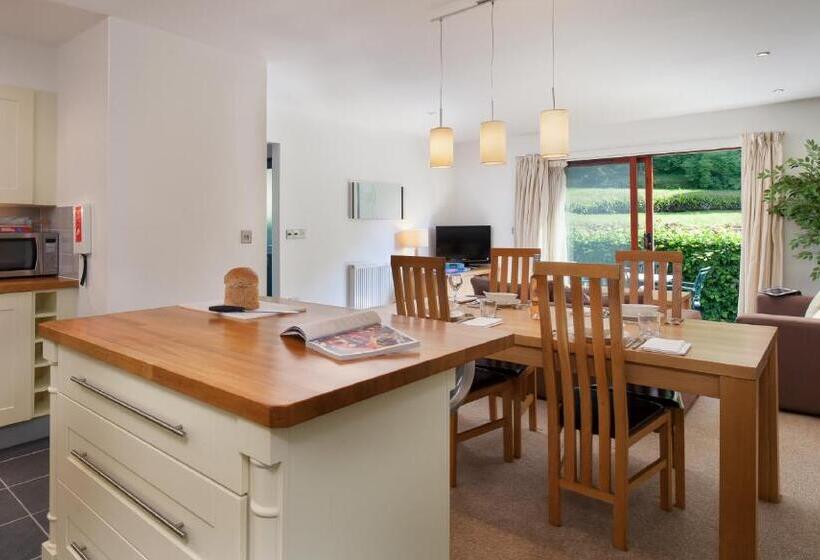 2间卧室的房子, The Valley