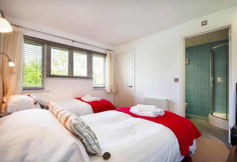 2间卧室的房子, The Valley