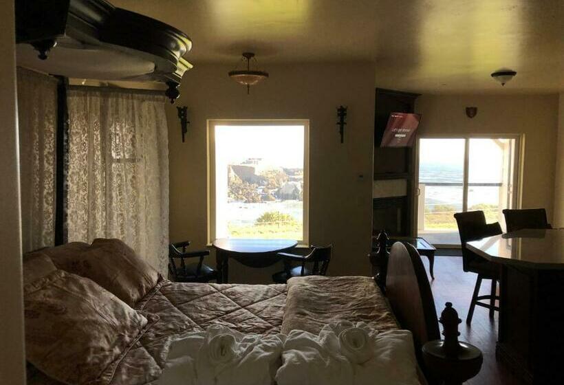 Люкс Deluxe Вид на Море, The Castle Inn Of The Lost Coast