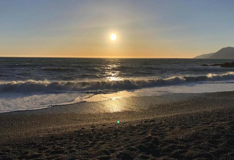 패밀리 룸 바다 전망, The Castle Inn Of The Lost Coast