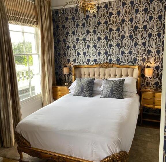 غرفة قياسية مزوَّدة بشُرفة, Dunedin Country House