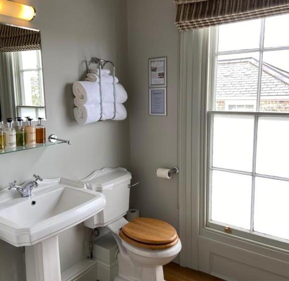 غرفة قياسية مزوَّدة بشُرفة, Dunedin Country House