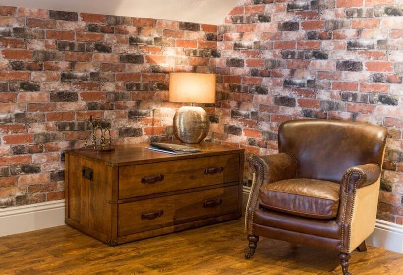 غرفة ماستر, Dunedin Country House