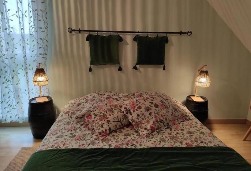 Четырехместный Номер Стандарт, Le Logis Du Livier