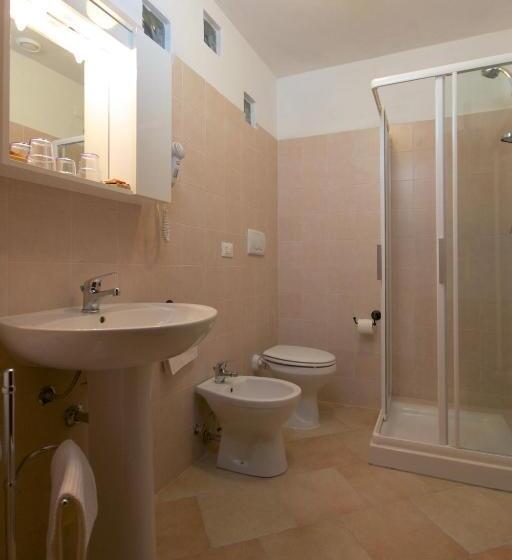 חדר סטנדרט, Madonna Del Carmine