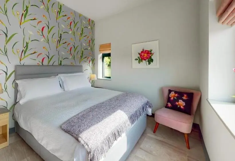 デラックスルーム, Finkle Green B & B