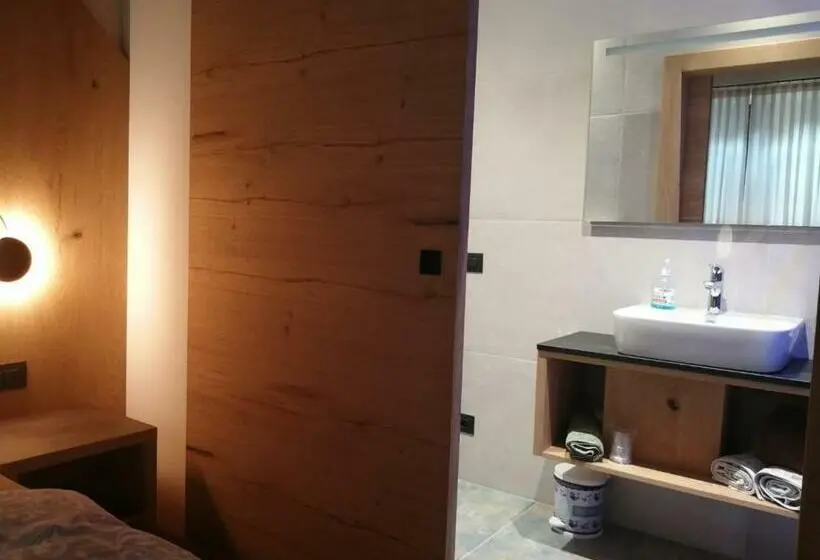 １ベッドルームのスーペリアアパートメント, Agritur Leita