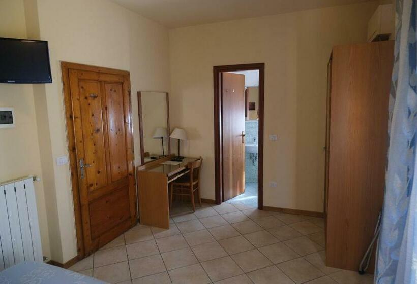 Классический Номер, Amelia