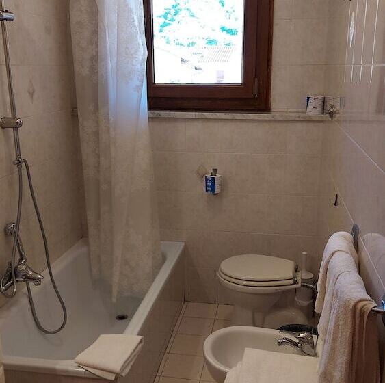 Номер Стандарт Трехместный, Amelia