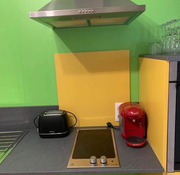 １階の１ベッドルームアパートメント, Auberge Saint Fergeux