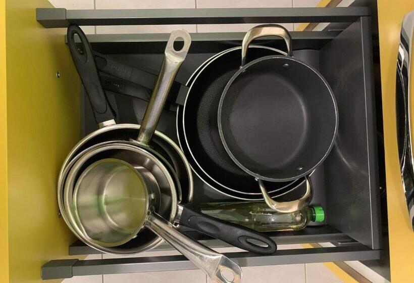 １階の１ベッドルームアパートメント, Auberge Saint Fergeux