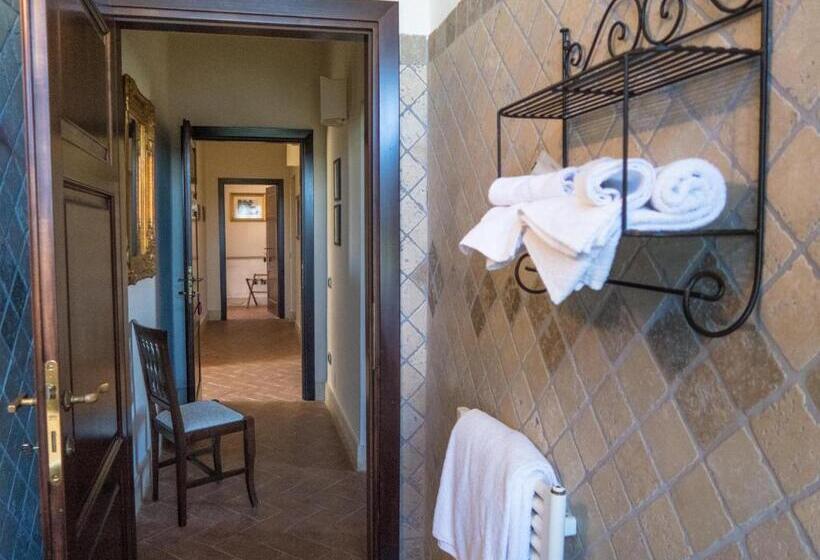 غرفة قياسية ثلاثية, Bio Agriturismo Poggio Aione