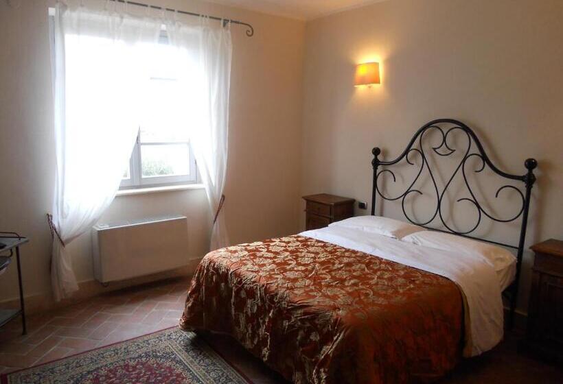 Номер Стандарт Трехместный, Bio Agriturismo Poggio Aione