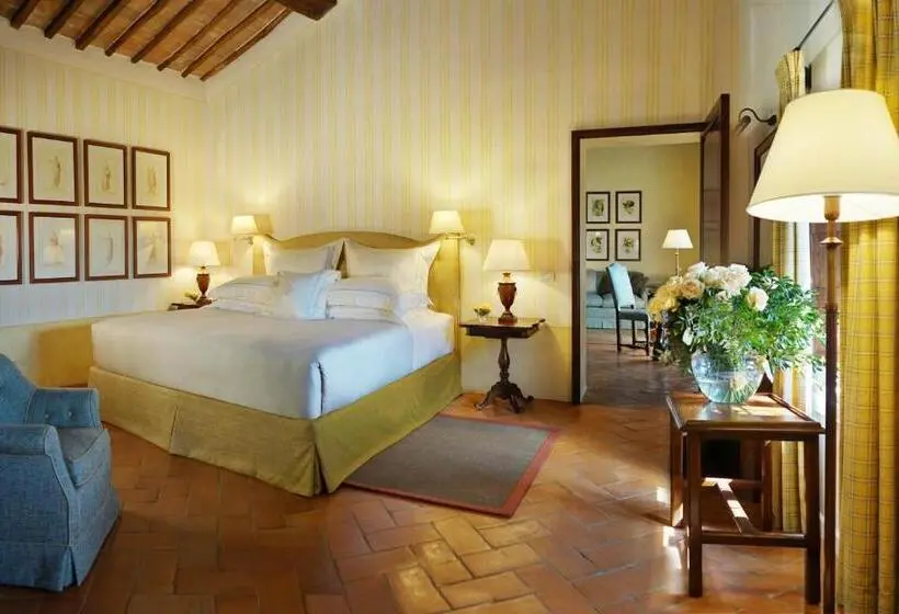 クラシックスイート, Castello Banfi   Il Borgo   Relais Et Chateaux