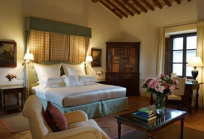 ジュニアスイート, Castello Banfi   Il Borgo   Relais Et Chateaux