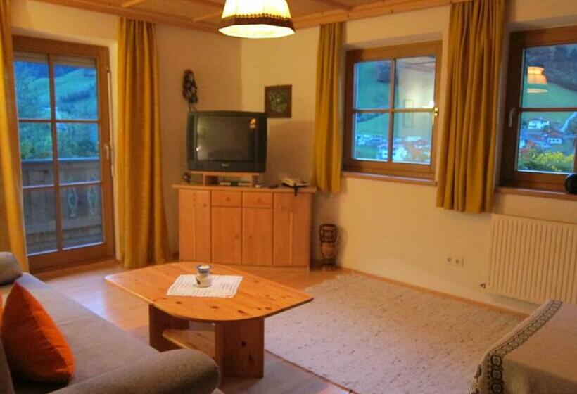 شقة غرفة نوم واحدة مزودة بشُرفة, Lexhof