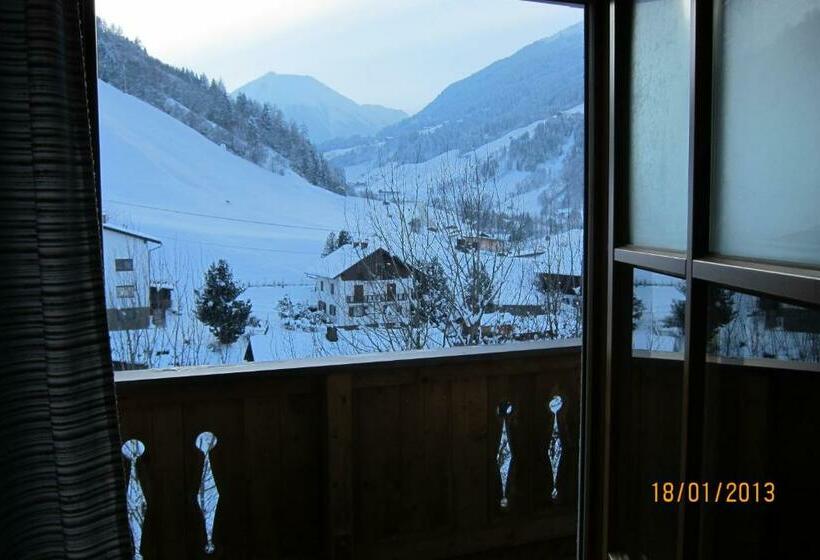 شقة غرفة نوم واحدة مزودة بشُرفة, Lexhof