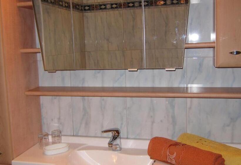 شقة غرفة واحدة مزودة بتراس, Lexhof