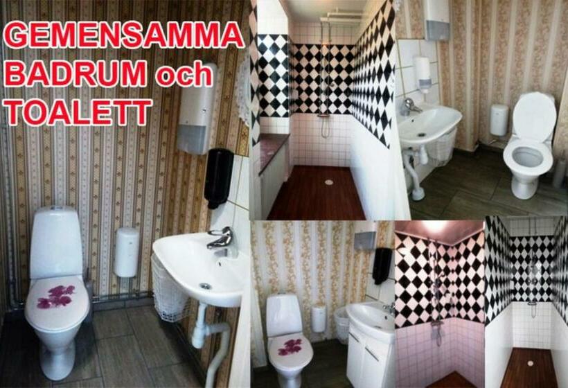 חדר סטנדרטי לארבעה עם חדר אמבטיה משותף, Liahof