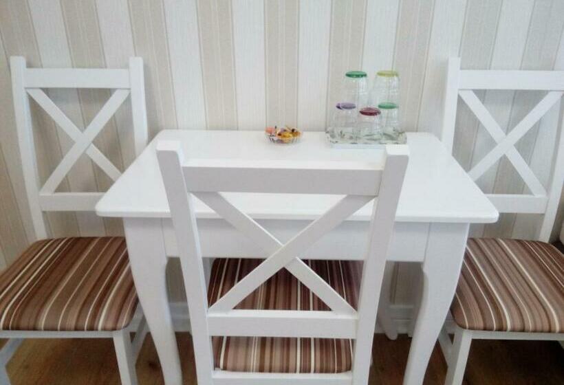 חדר משפחתי חדר אמבטיה משותף, Liahof