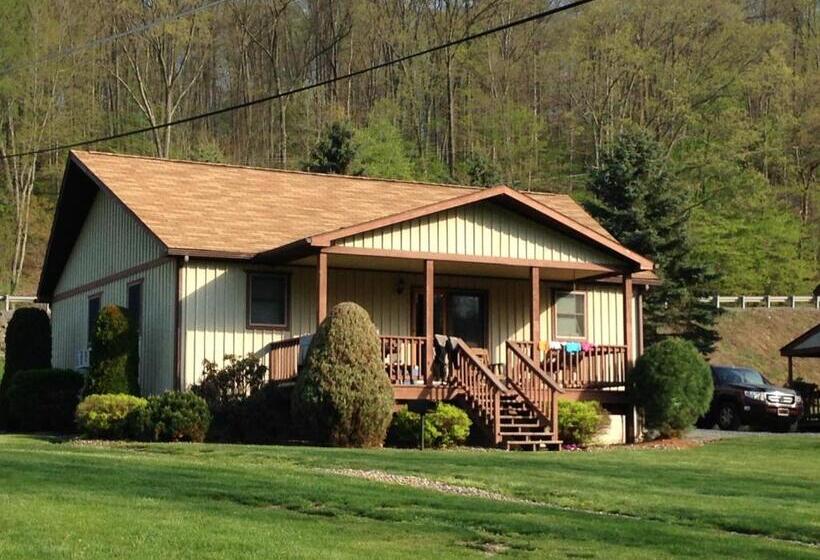 Хижина, Rough Cut Lodge