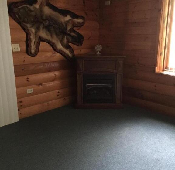 Дом 1 Спальня, Rough Cut Lodge