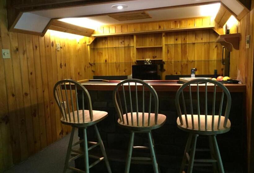 Дом 1 Спальня, Rough Cut Lodge