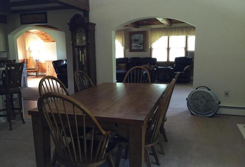 Дом 1 Спальня, Rough Cut Lodge