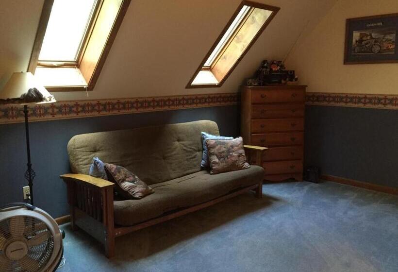 Дом 1 Спальня, Rough Cut Lodge