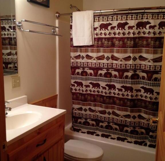 Люкс, Rough Cut Lodge