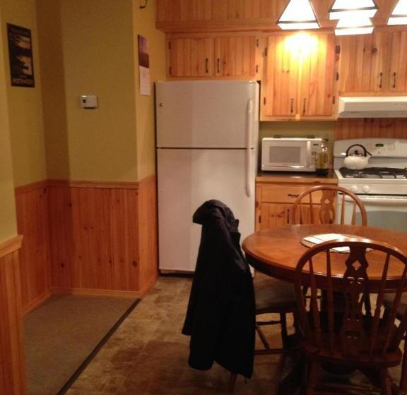 Люкс, Rough Cut Lodge