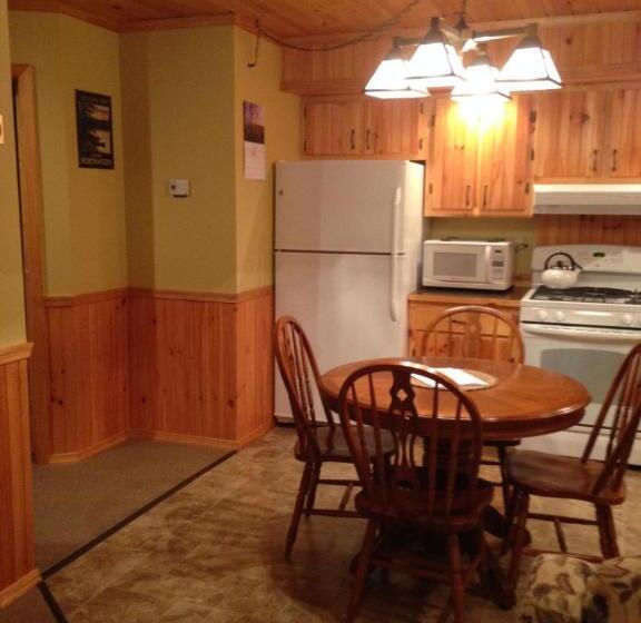 Люкс, Rough Cut Lodge