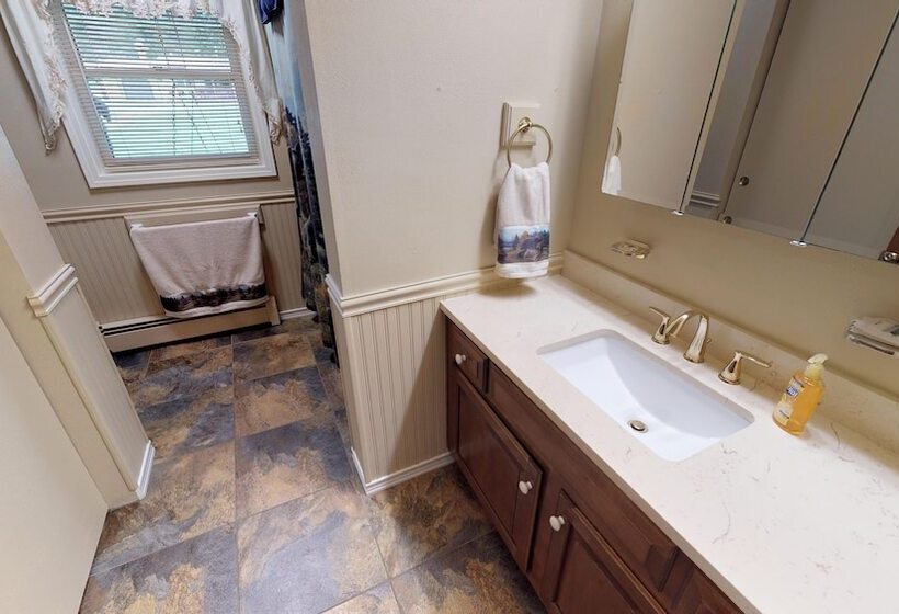 Дом 1 Спальня, Rough Cut Lodge