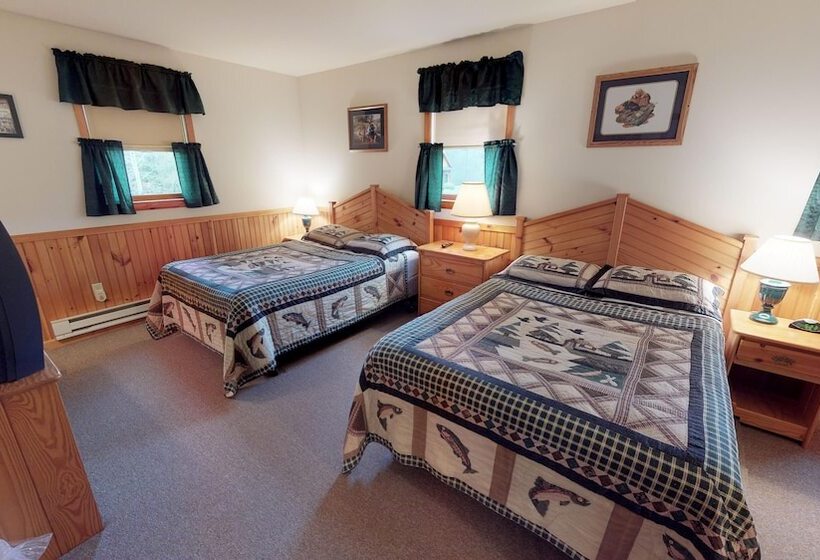 Хижина, Rough Cut Lodge