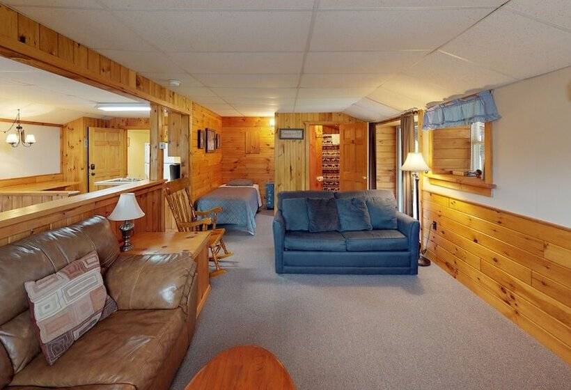 Люкс, Rough Cut Lodge