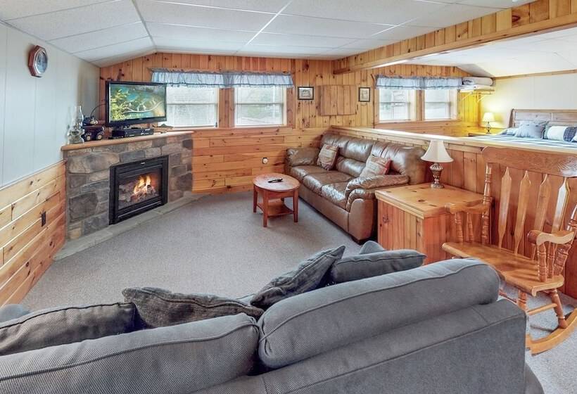 Люкс, Rough Cut Lodge