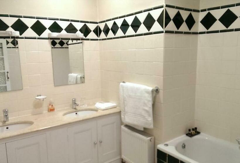 غرفة قياسية سرير كينج, The Inn At Fossebridge