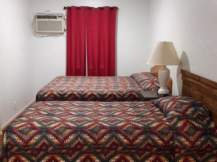 디럭스 트리플 룸, Lake Shasta Lodge