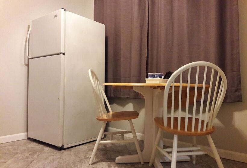 디럭스 트리플 룸, Lake Shasta Lodge