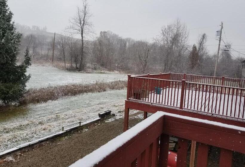 발코니가 있는 스위트, Perry O Inn & Suites