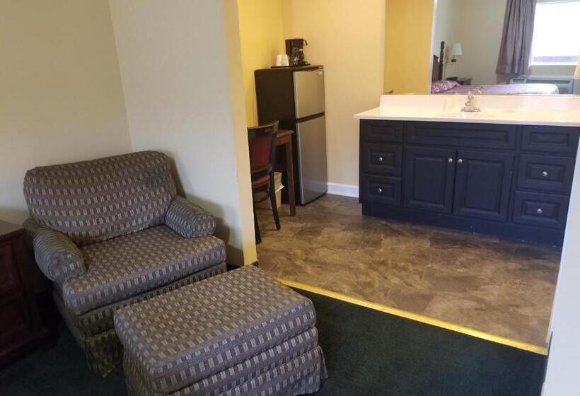 발코니가 있는 스위트, Perry O Inn & Suites