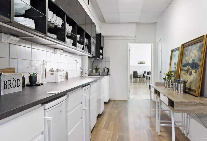 חדר משפחתי חדר אמבטיה משותף, Alkoven Logi