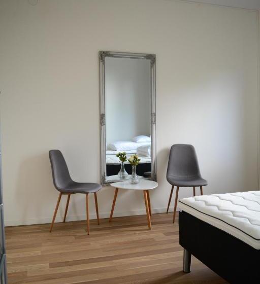 חדר משפחתי חדר אמבטיה משותף, Alkoven Logi