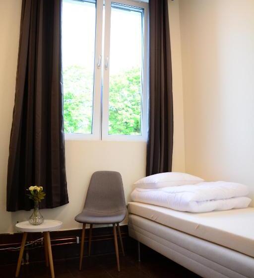 חדר משפחתי חדר אמבטיה משותף, Alkoven Logi